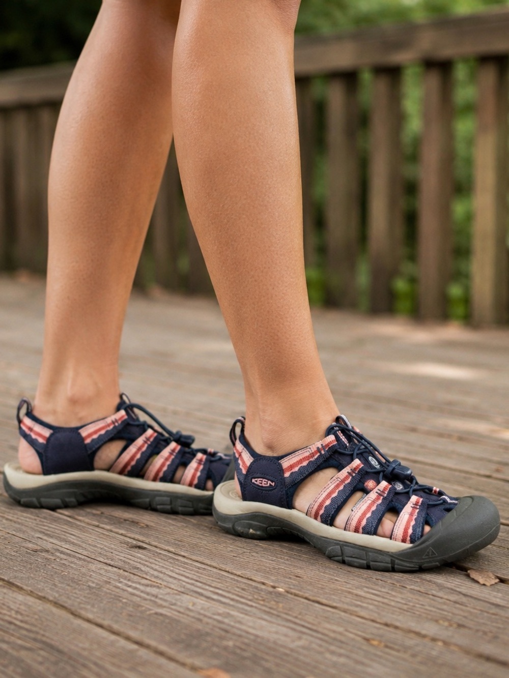 KEEN WHISPER women sandals-size 10.5